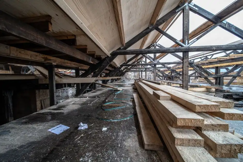 How to tell if spray foam removal is needed in your loft